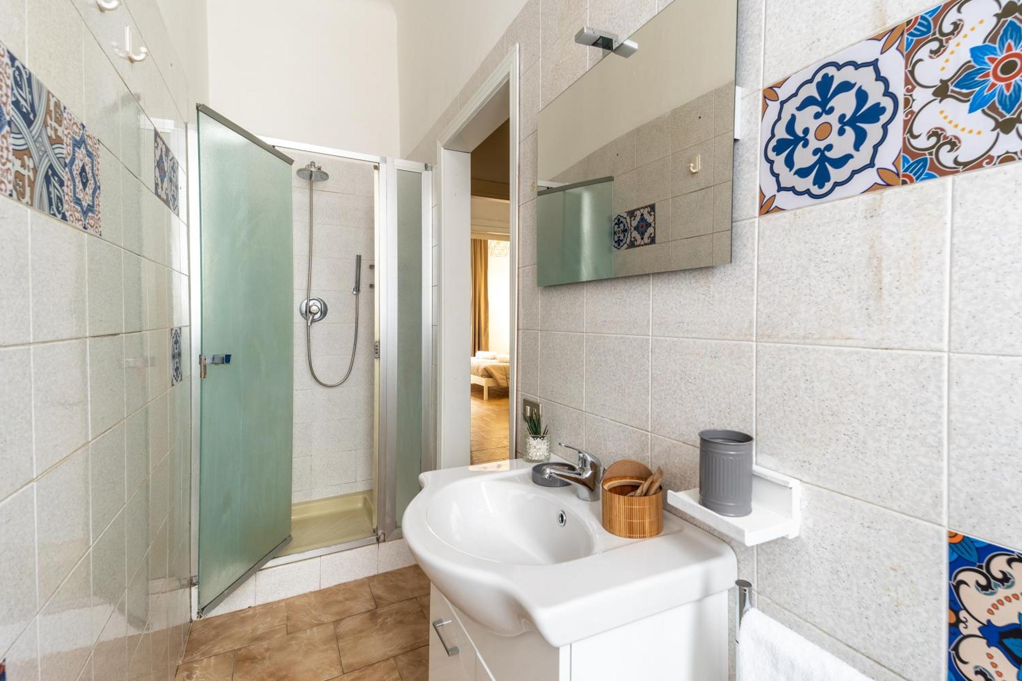 Elegant Near Metro Porta Romana,3 Fermate Subway-stop A Duomo, Wifi-netflix Free Appartement Milan