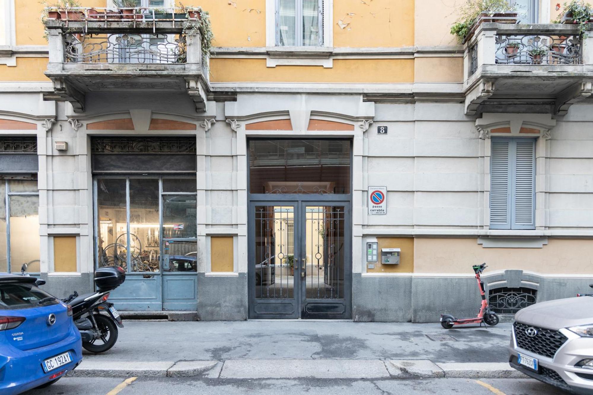Elegant Near Metro Porta Romana,3 Fermate Subway-stop A Duomo, Wifi-netflix Free Appartement *